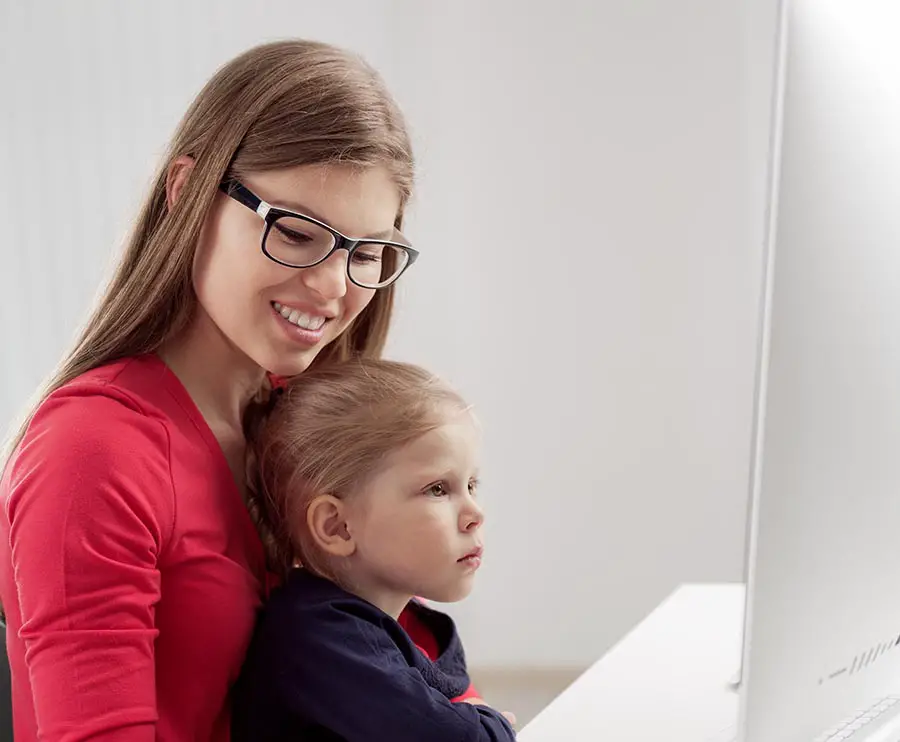 Read more about the article 8 Simple Hacks I Use to Make My Life as a Working Mom Easier